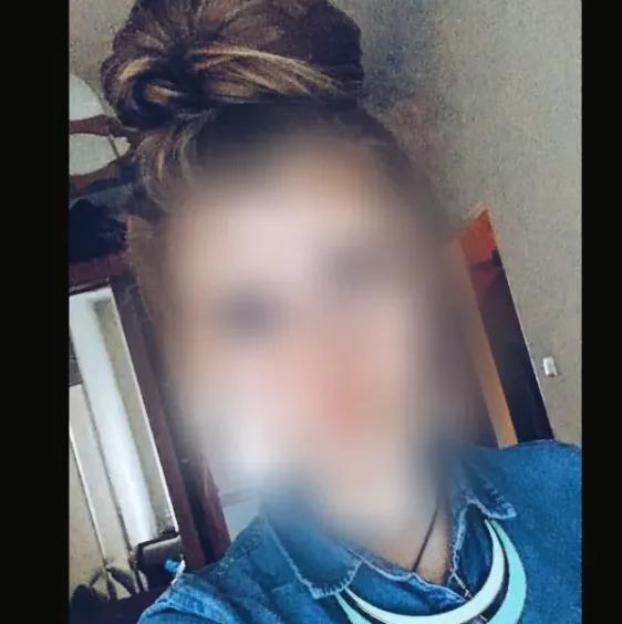 Andrea, 34