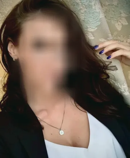 Charlotte, 33