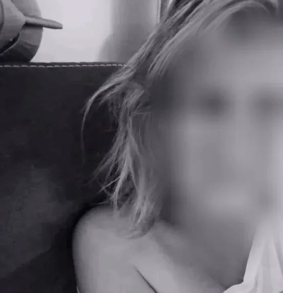 Daniela, 36