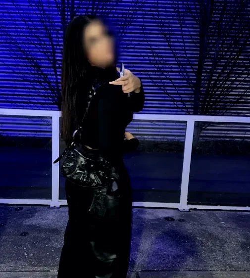 Denise, 19