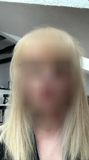Isabell, 27