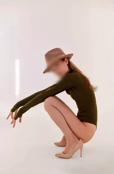 Jacqueline, 30