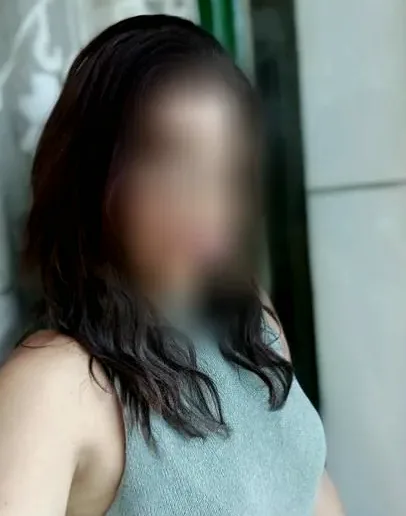 Kim, 27