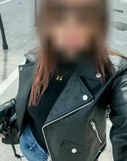 Laura, 36