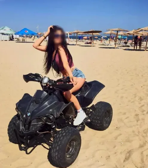Lena, 39