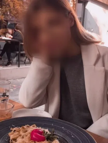 Leyla, 37