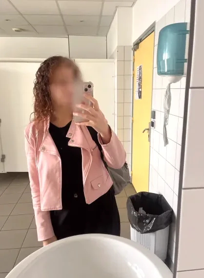 Linda, 20