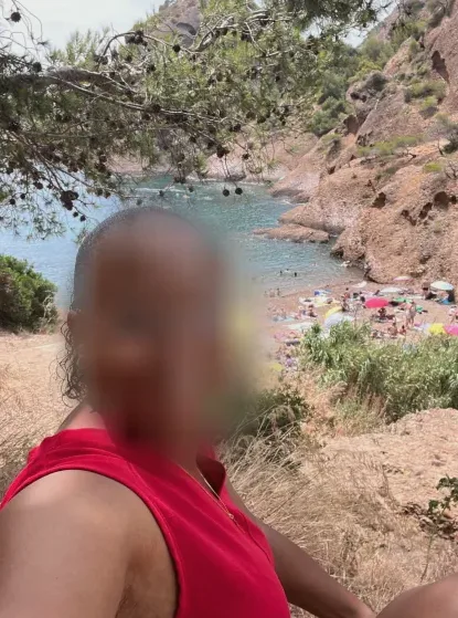 Luisa, 33