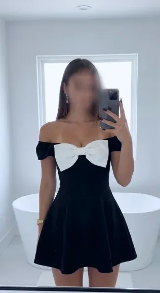 Marina, 28