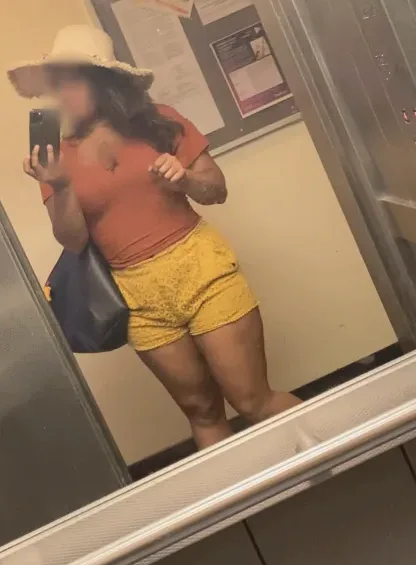 Miriam, 34