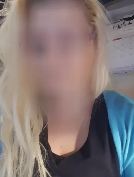 Nadine, 40
