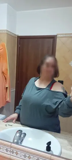 Nicole, 38