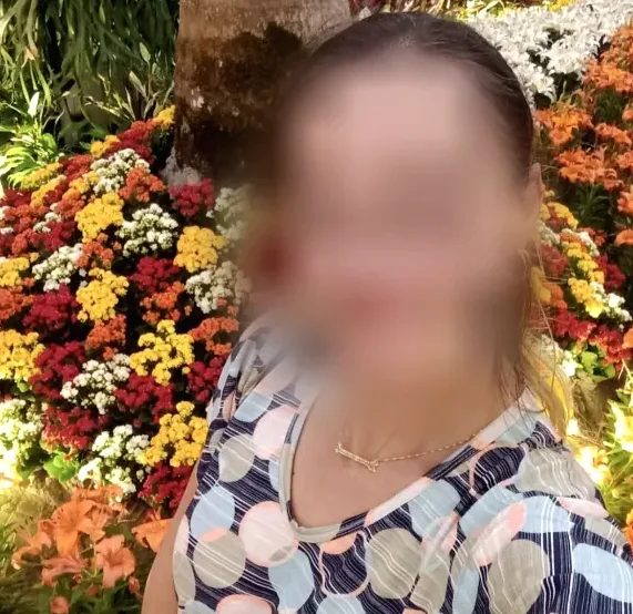 Sina, 33