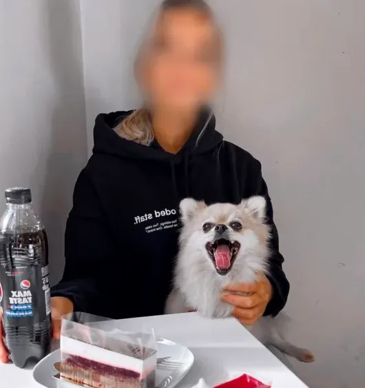 Vivien, 33